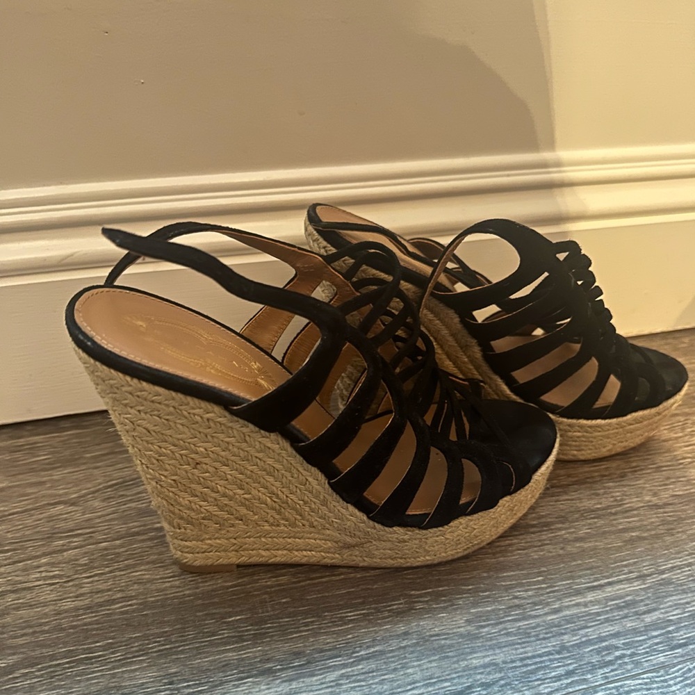Elie Tahari wedge sandals size 39